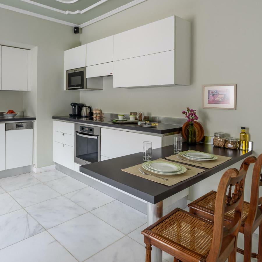 Hydras Chromata Apartment *